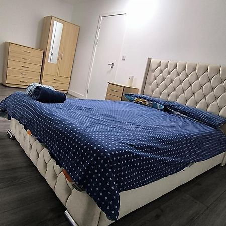 Spacious Full Home - Perfect For Families & Groups Oldbury  Luaran gambar