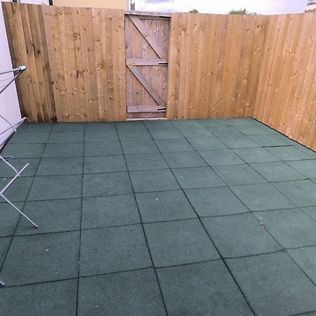 Spacious Full Home - Perfect For Families & Groups Oldbury  Luaran gambar