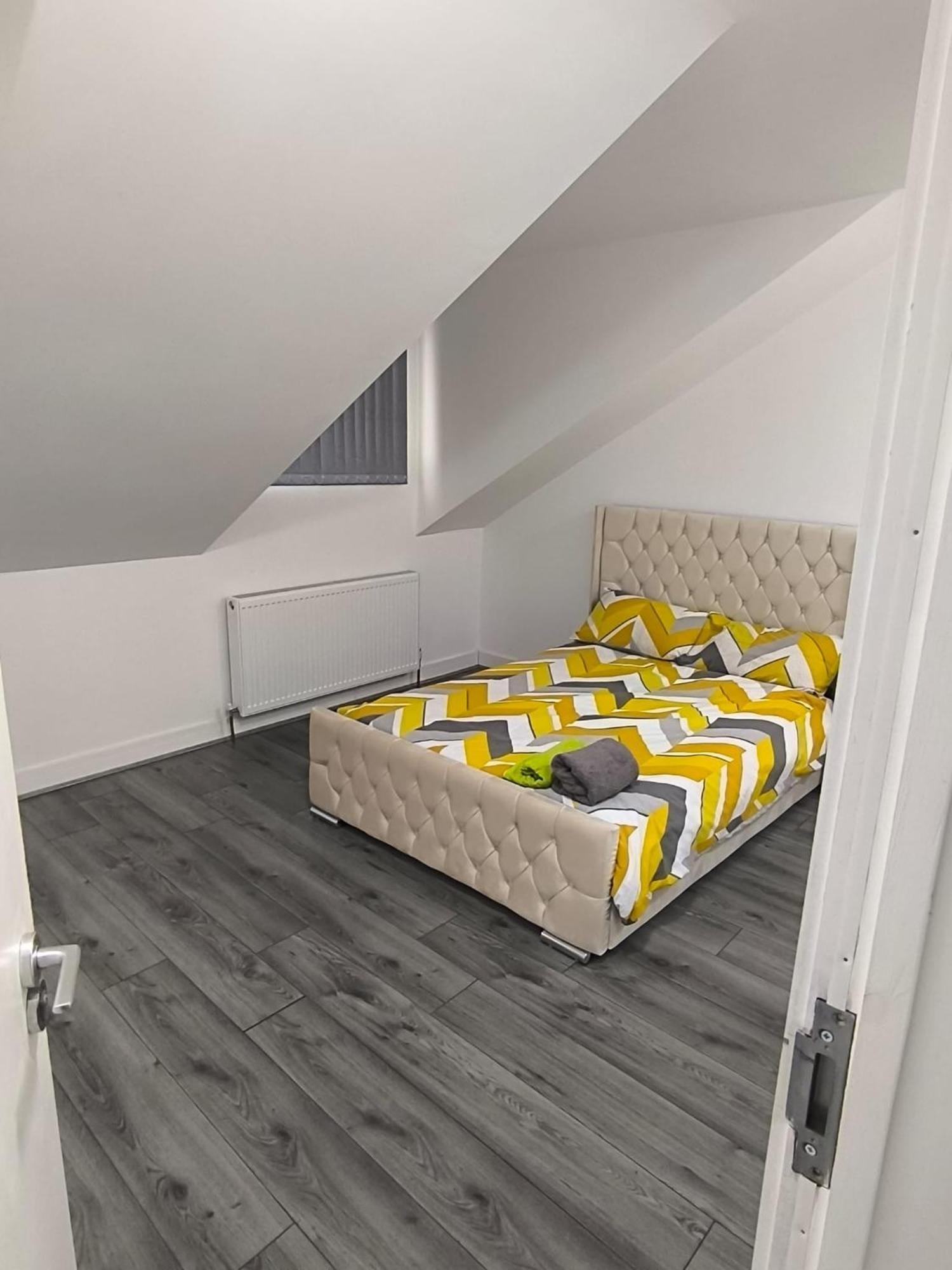Spacious Full Home - Perfect For Families & Groups Oldbury  Luaran gambar